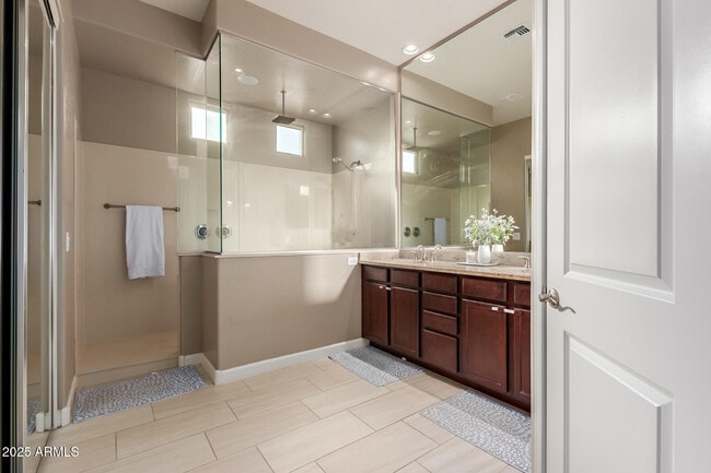 Building Photo - 19675 E Oriole Way