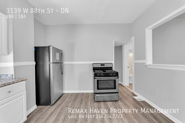 Building Photo - 3139 W 88th St
