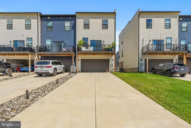 Building Photo - 423 Carroll Walk Ave