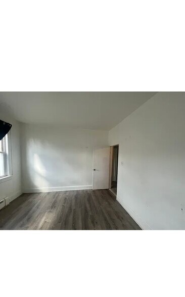 Building Photo - 161 Palisade Ave