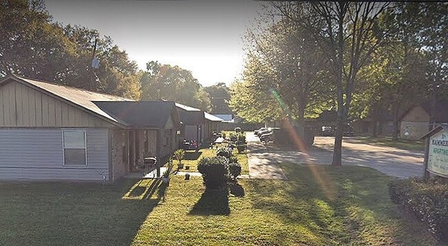 Building Photo - 5632 LA-182