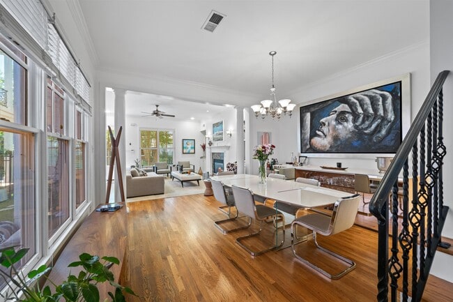 Building Photo - 556 Rienzi Dr