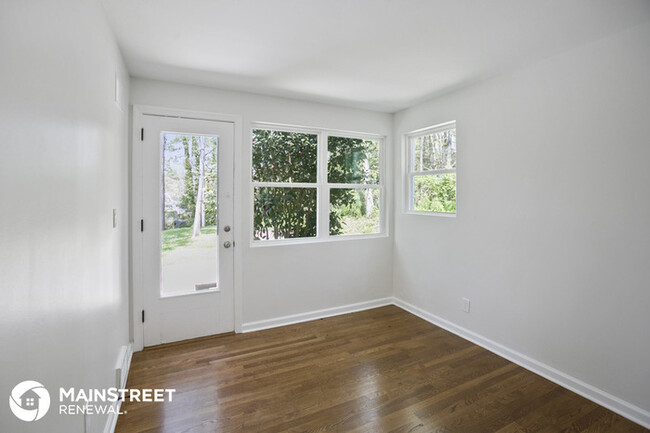 Building Photo - Welcome Home!