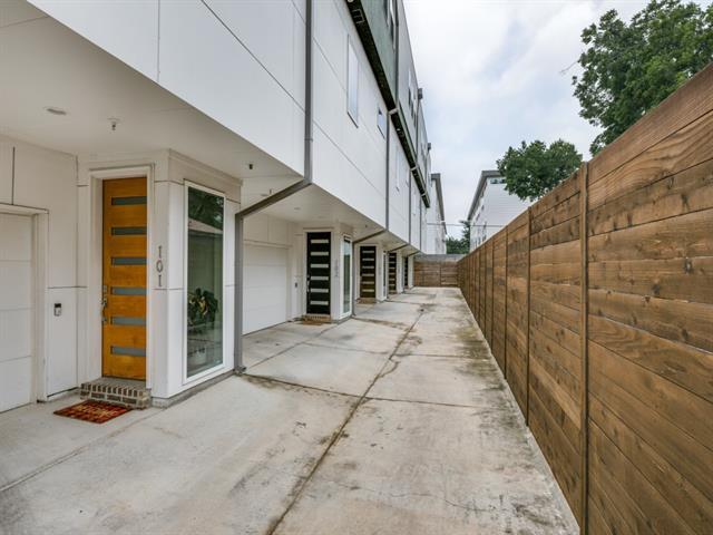 Building Photo - 5711 Bryan Pkwy