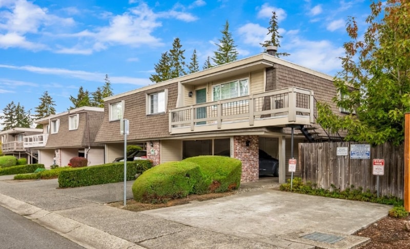 Building Photo - 14526 NE 6th Pl