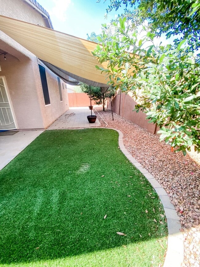 Building Photo - Beautiful 3 Bed/2 Bath home!