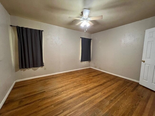 Building Photo - Tech Terrace 2/1 Pre-Lease