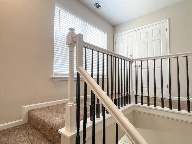 Building Photo - 585 Sable View Ln