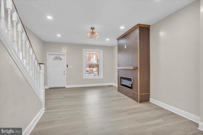 Building Photo - 947 N 66th St