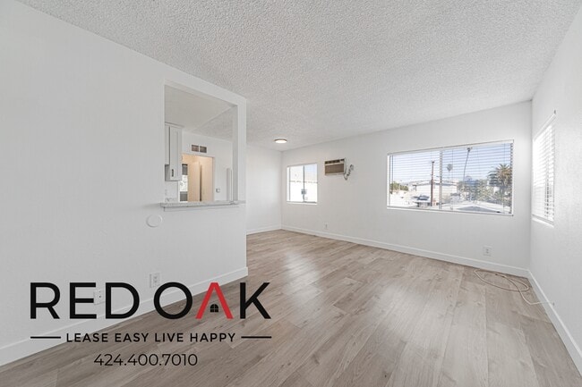 Building Photo - 5119 Fountain Ave