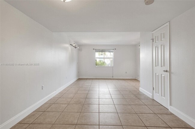 Building Photo - 4600 SW 67th Ave