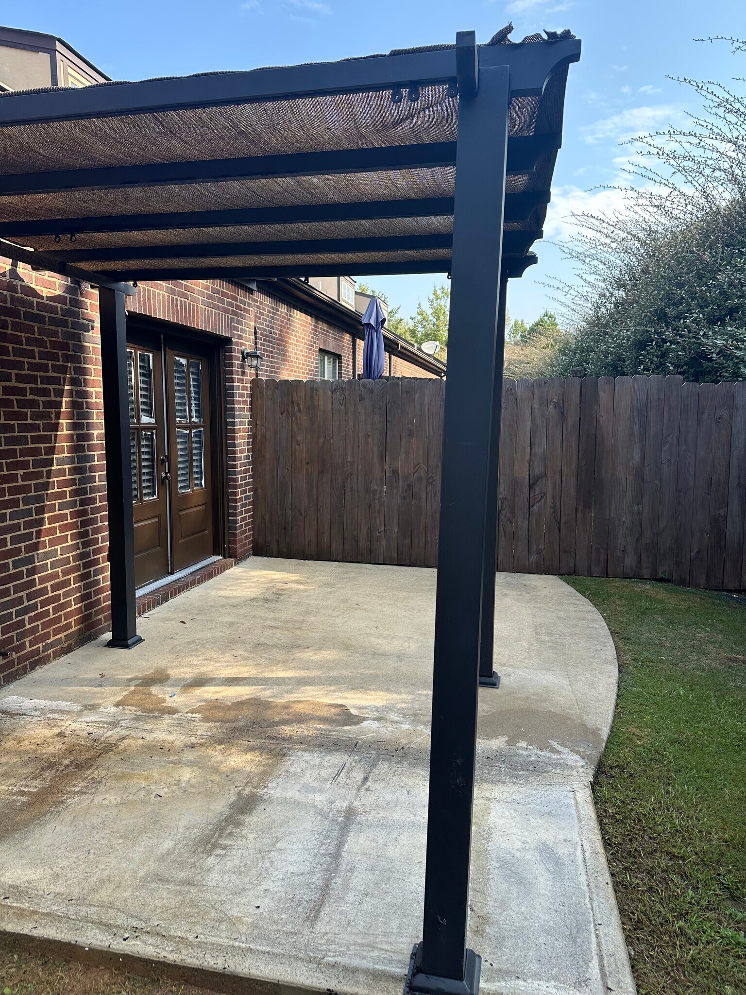 Outdoor patio - 141 Singapore Cir