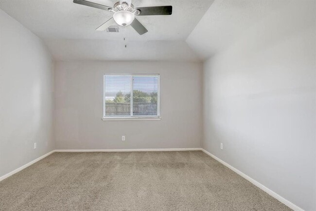 Building Photo - 1526 Rogers Lake Ln