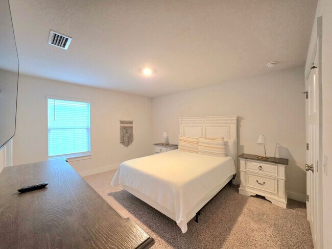 Building Photo - Fully Furnished Coastal Beauty in Perdido ...