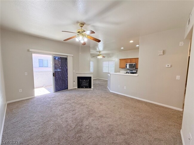 Building Photo - 2113 Echo Bay St