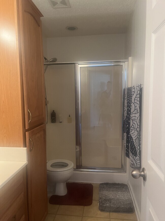 Building Photo - 343 Briarbend Rd