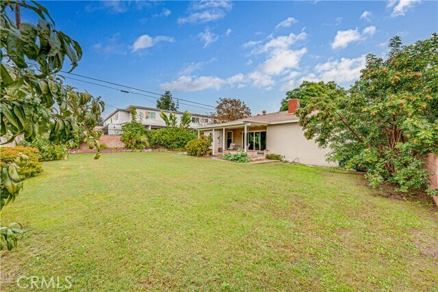 Building Photo - 895 Altura Way