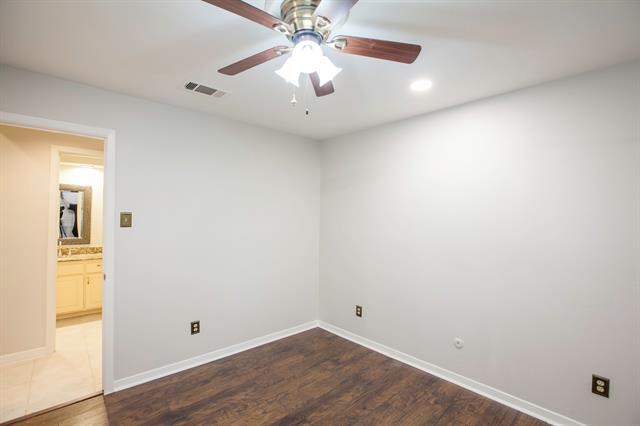 Building Photo - 16114 Shadybank Dr