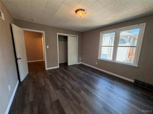 Building Photo - 8733 Mavis Pl