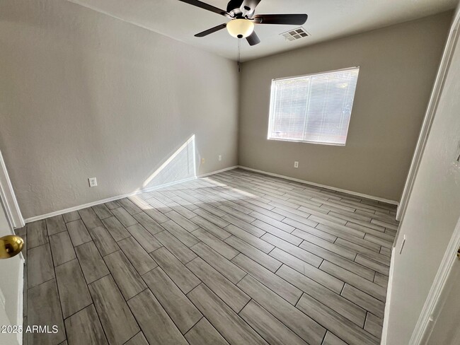 Building Photo - 28516 N Epidote Dr