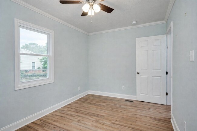 Building Photo - 3 Bedroom 2 Bath House for rent!