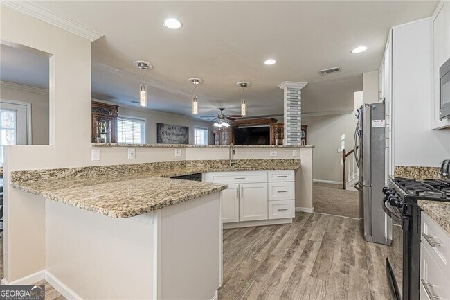 Building Photo - 585 Sable View Ln