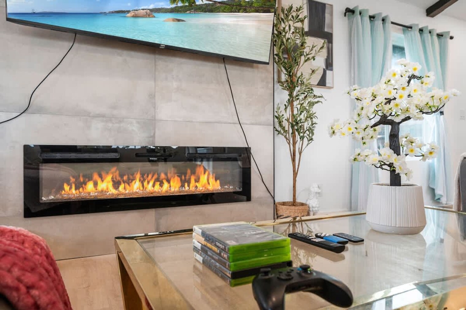 Building Photo - 5048 Bluff Pl