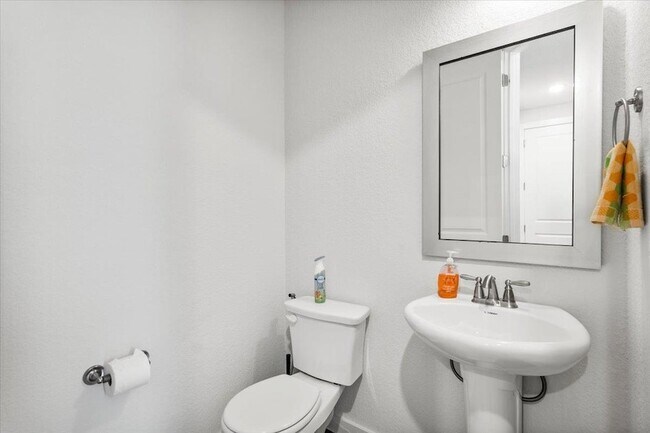 Building Photo - 849 Whitetail Dr