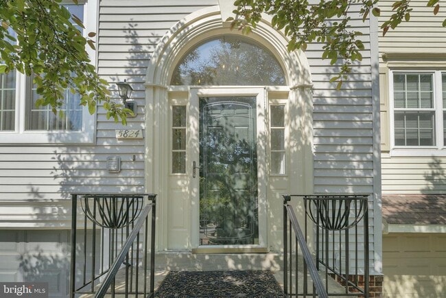 Building Photo - 5824 Wye Oak Commons Ct