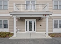 Building Photo - 555 Page St