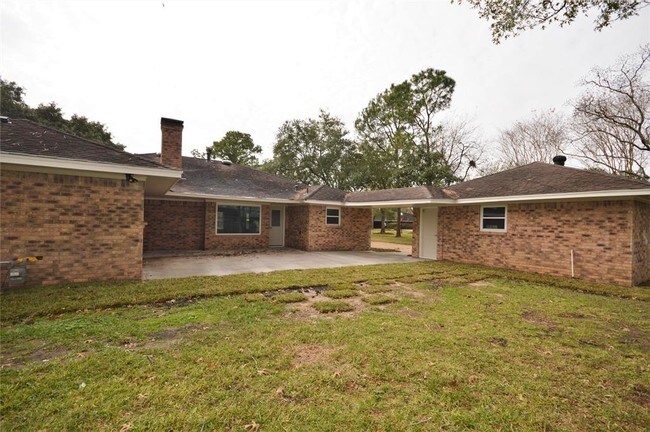 Building Photo - 3515 Linwood St