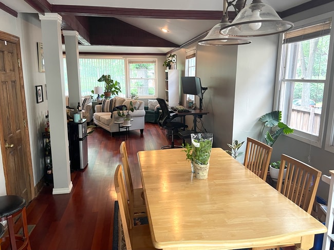 Dining room - 2417 W 22nd St