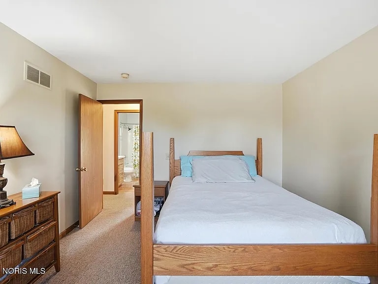 Building Photo - 711 Hart Ave