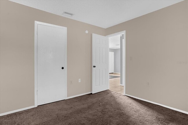 Building Photo - 15115 Omaha St