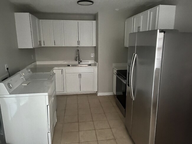 Building Photo - 4201 Donnybrook Pl