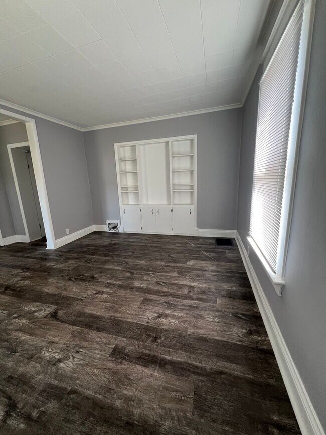 Building Photo - 2415 Farnam St