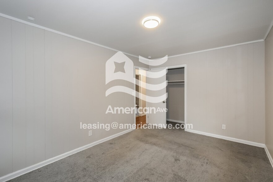 Building Photo - 2036 Wharton Dr