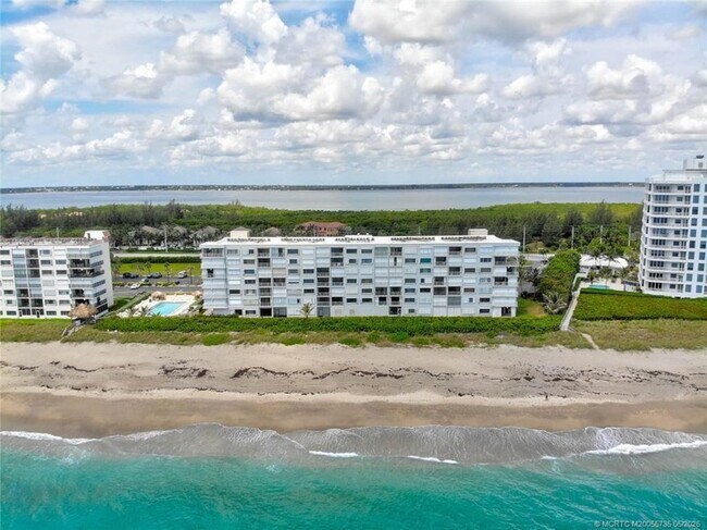 Building Photo - 10102 S Ocean Dr
