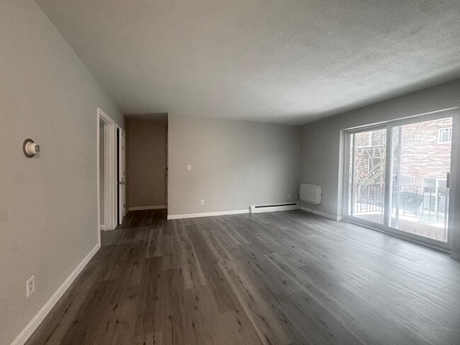 Building Photo - 23 Westgate Rd