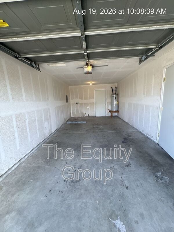 Building Photo - 1340 S Santa Fe St