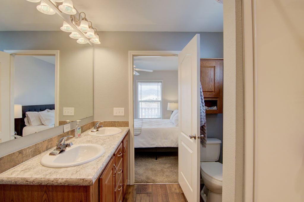 Building Photo - 120 Barnwood Cir