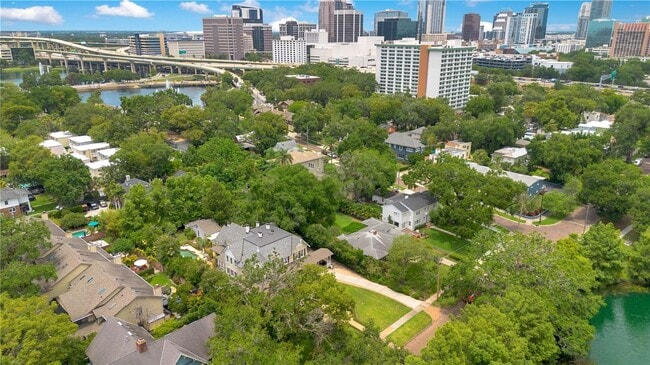 Building Photo - Queen Anne Victorian Estate