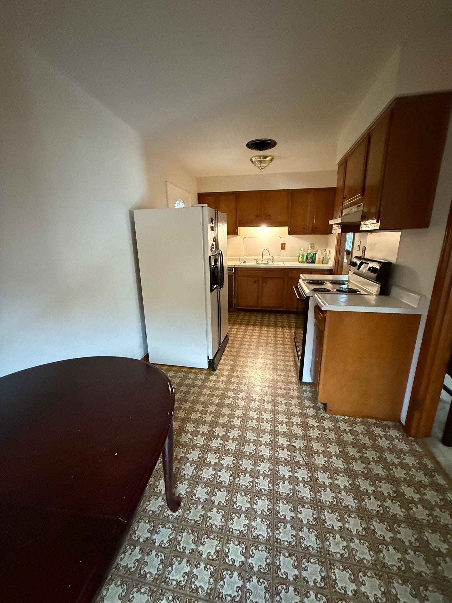 Building Photo - 4087 Parkchester Ave