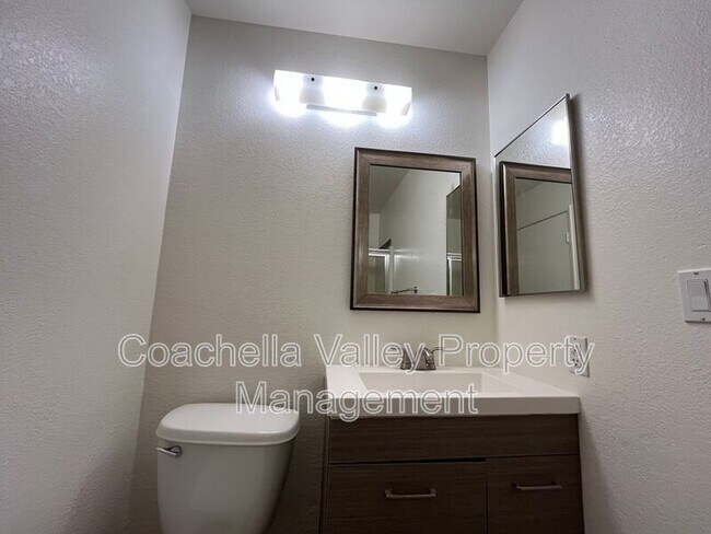 Building Photo - 40641 Schafer Pl