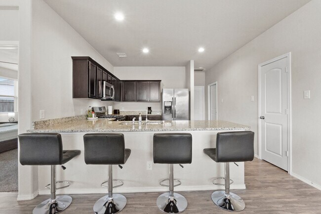 Building Photo - 18101 Woodpecker Trl