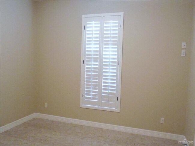 Building Photo - 35 N 23rd St