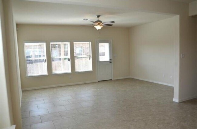 Building Photo - 1312 Patito Pl