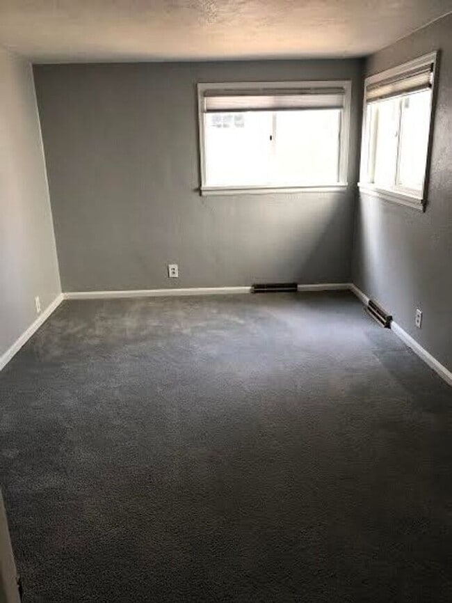 Building Photo - Beautiful 2 bed, 2 bath Old Town ranch one...