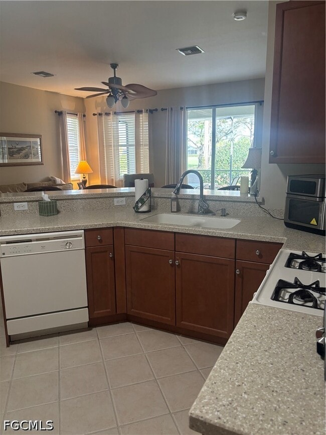 Building Photo - 9305 Aviano Dr