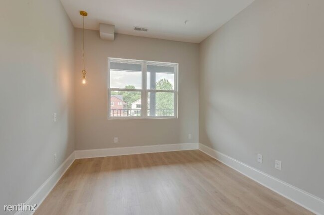 Building Photo - 1225 Lischey Ave